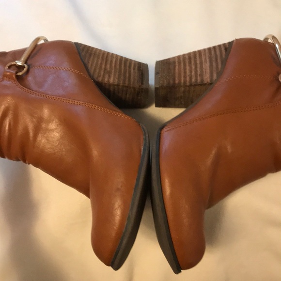 Didi stack heel booties - Picture 7 of 8